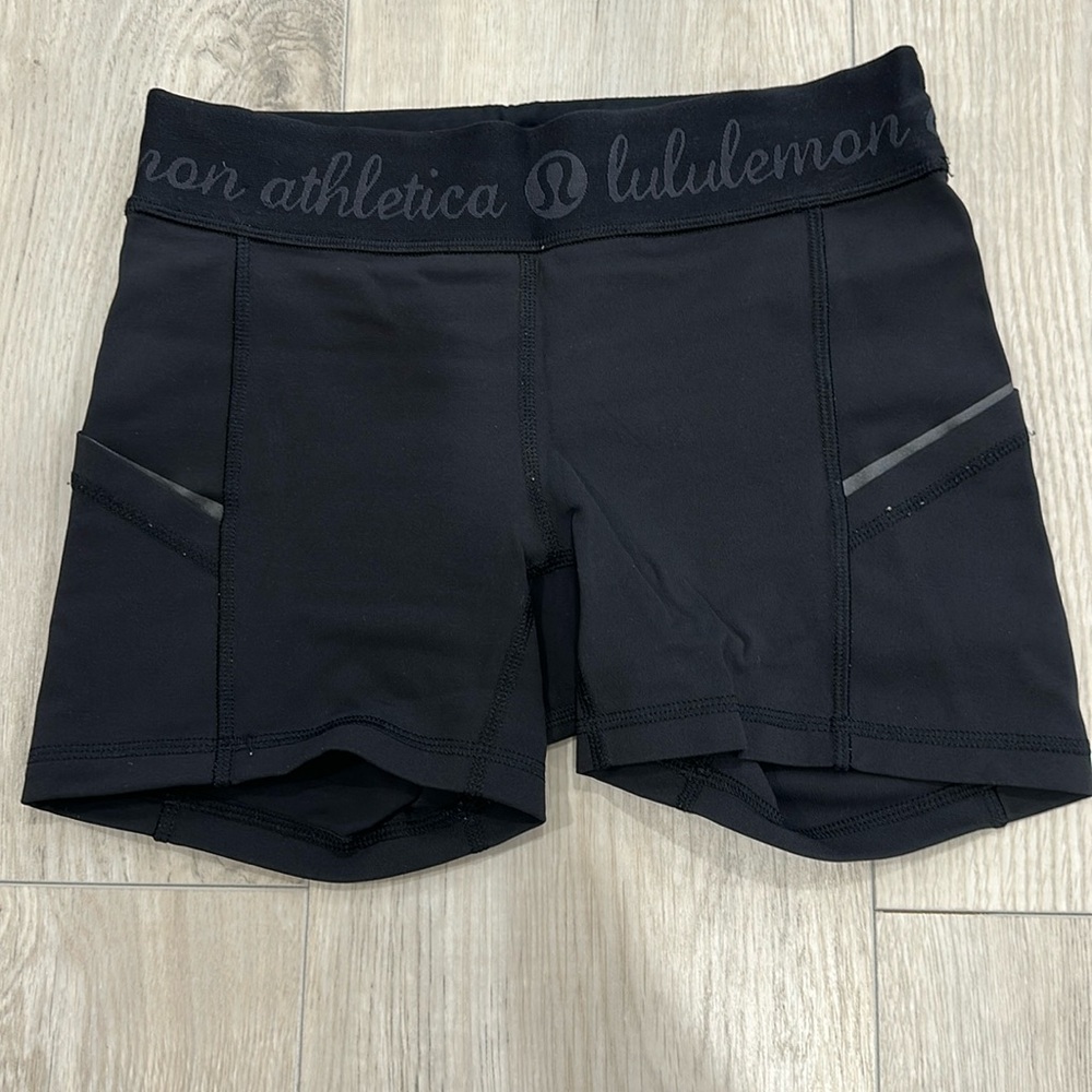Lululemon bike shorts. Size 4